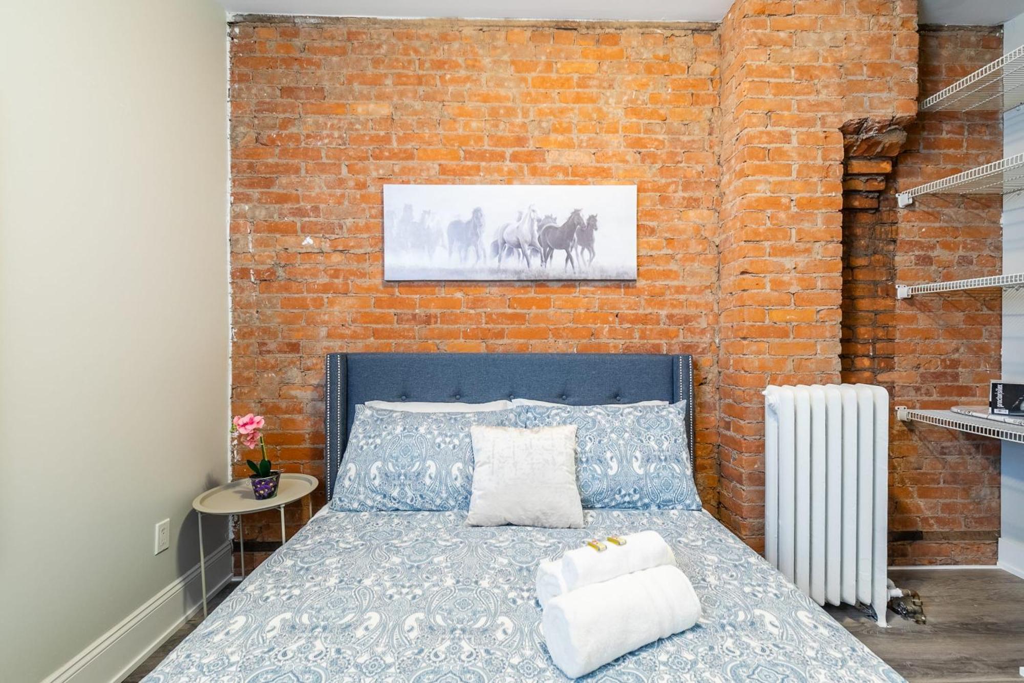 1Br - Queen Bed Apartment In Hamilton'S Best Neighborhood Exterior foto